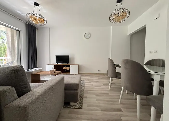 Luxury Inn:2Br Amazing Garden View In Madinaty B10