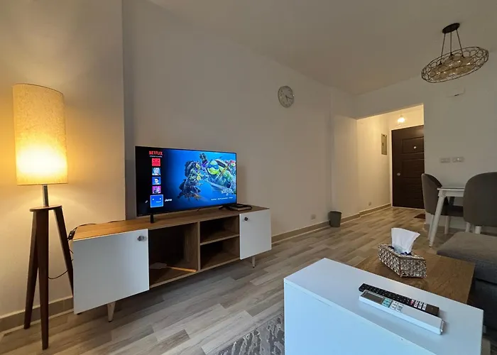 Luxury Inn:2Br Amazing Garden View In Madinaty B10
