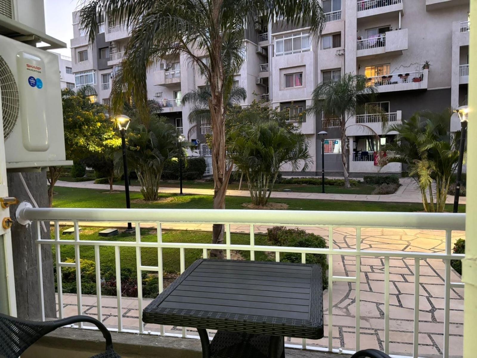 Luxury Inn:2br Amazing Garden View In B10 Apartment Madinaty