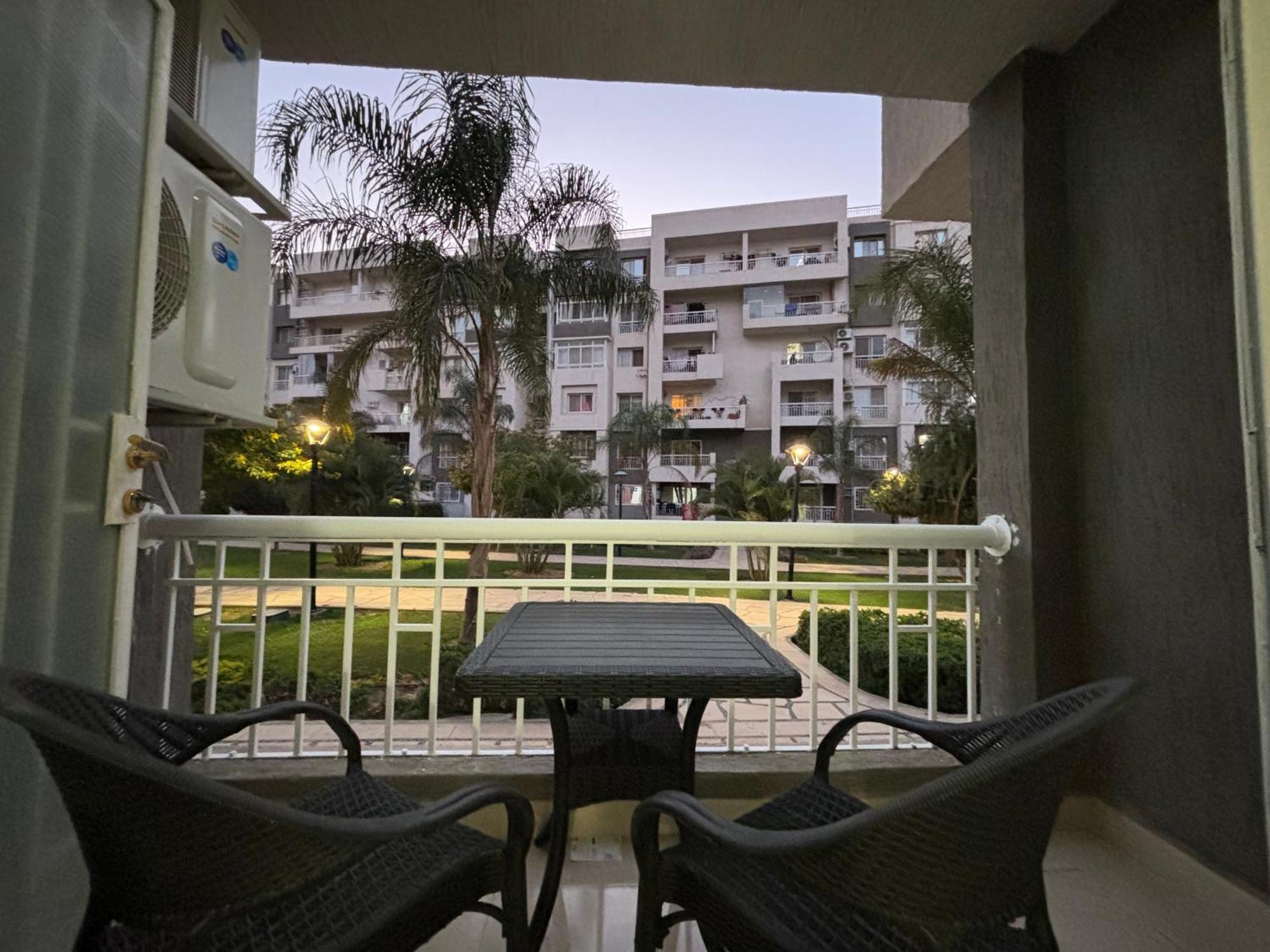 Luxury Inn:2br Amazing Garden View In B10 *