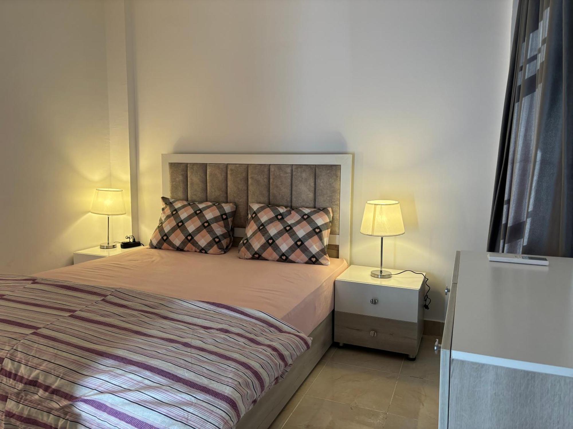 Luxury Inn:2br Amazing Garden View In B10