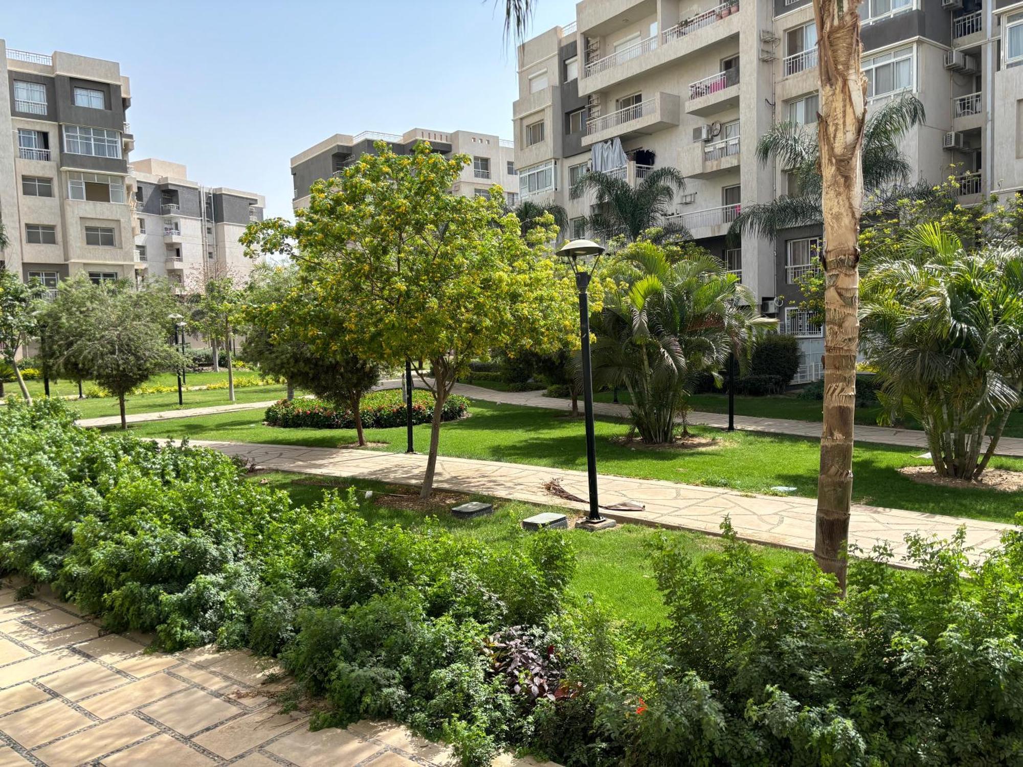 Luxury Inn:2br Amazing Garden View In B10